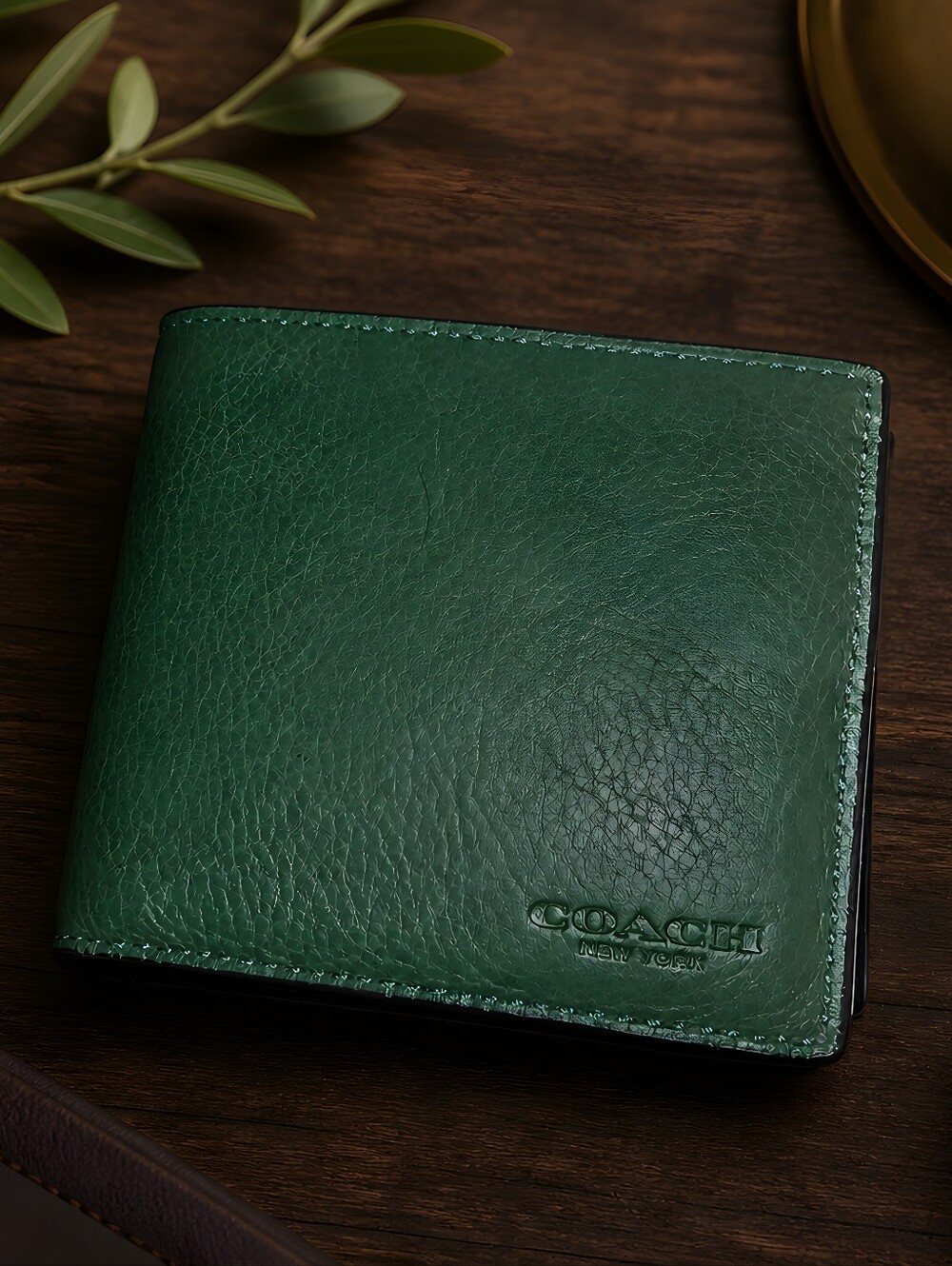 NWT COACH Billfold Wallet Color Grass/ Kelly Green. (Unisex)
